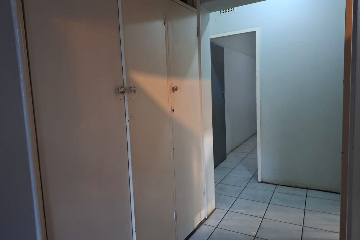 Sole and Exclusive Mandate - Photo 2