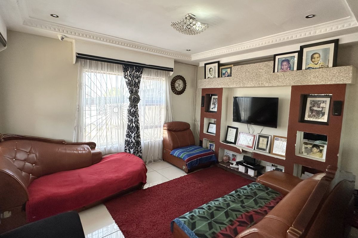 Step Into Home Ownership With This 3 Bedroom Home With Income Earning Potential - Photo 4