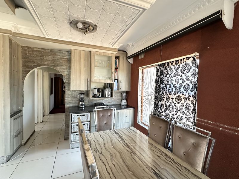 Step Into Home Ownership With This 3 Bedroom Home With Income Earning Potential - Photo 5