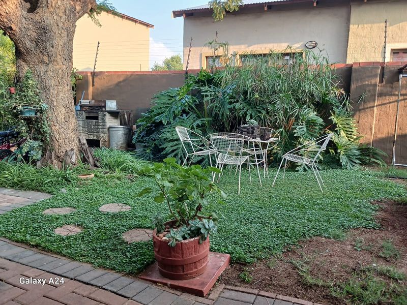 Tranquil 2-Bedroom Home in Premier Retirement Estate – Waterval East, Rustenburg - Photo 3