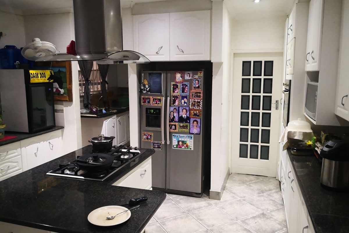 Your Dream Residence Awaits! - Photo 3