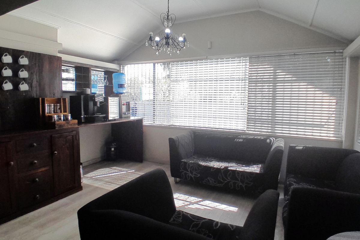 Rare 3541 sqm Investment. Endless Versatile possibilities. - Photo 4