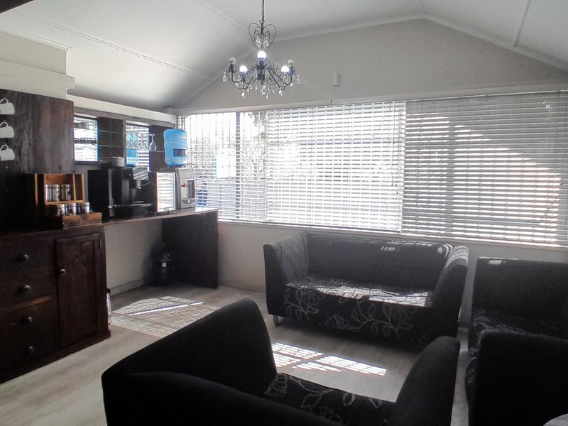 Rare 3541 sqm Investment. Endless Versatile possibilities. - Photo 4