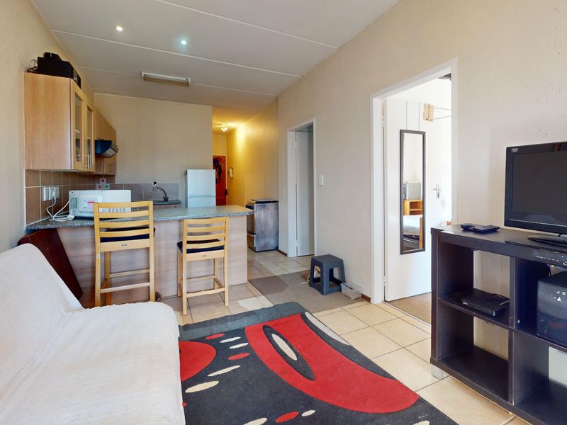 1-Bedroom Flat with Office/Study | Ideal for Young Couple, Small Family or Investor - Photo 7