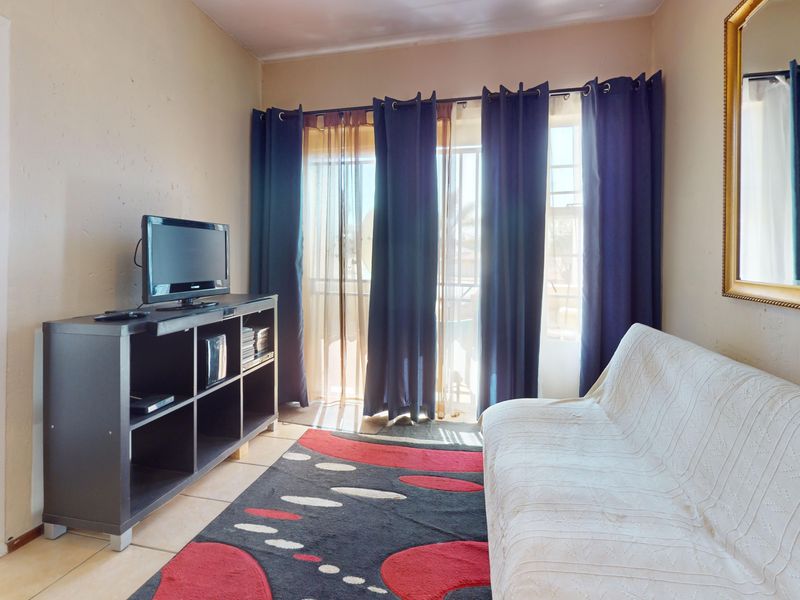 1-Bedroom Flat with Office/Study | Ideal for Young Couple, Small Family or Investor - Photo 6