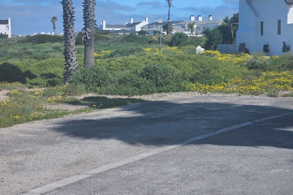 Vacant land is becoming increasingly rare on our beautiful West Coast – - Photo 4