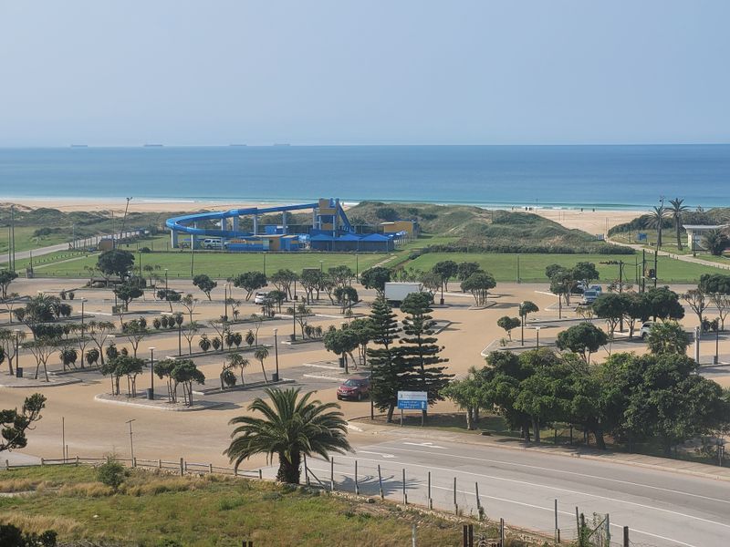 Prime Beachfront Opportunity – Unlock the Potential - Photo 3