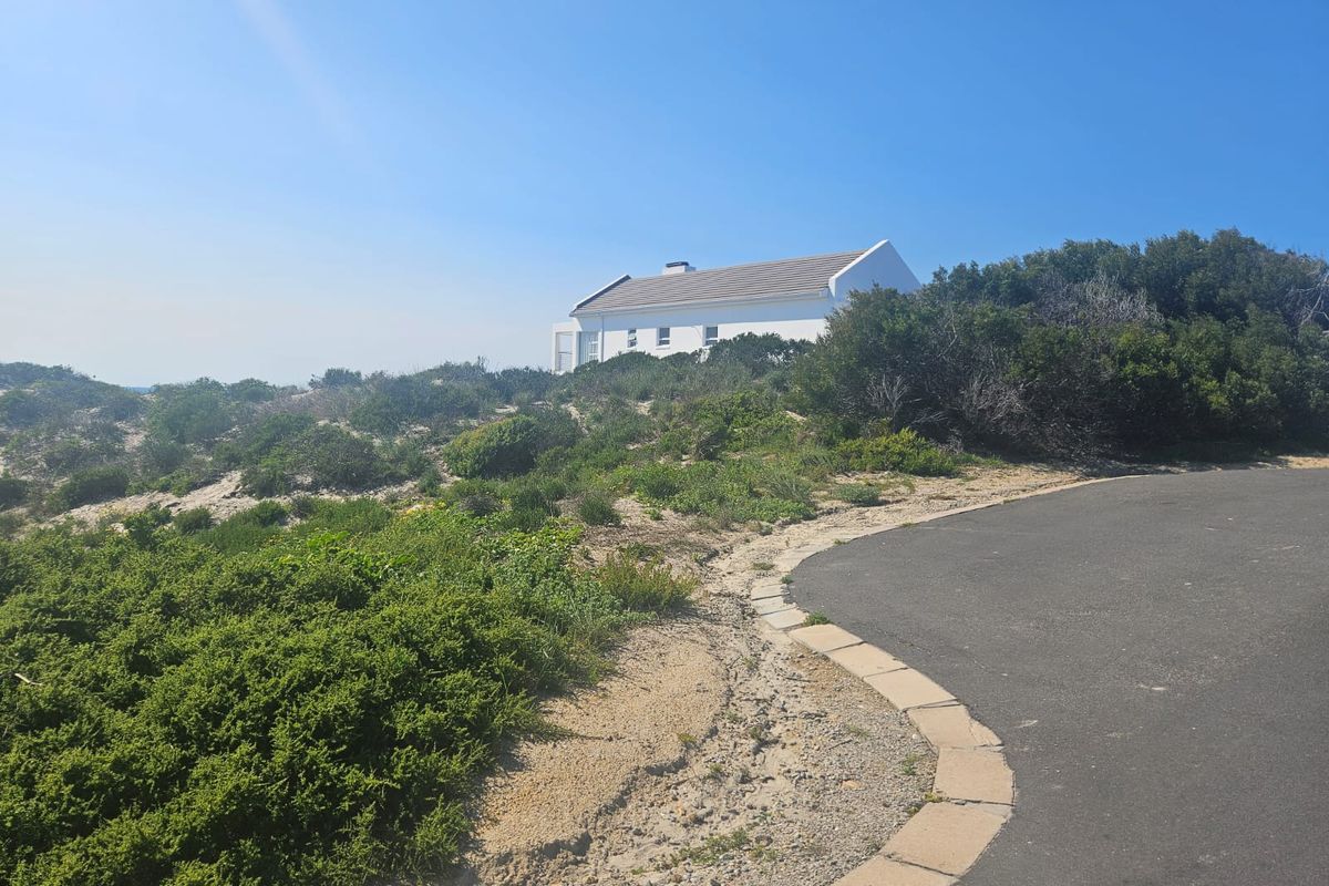 A Rare Gem in Shelley Point! - Photo 3