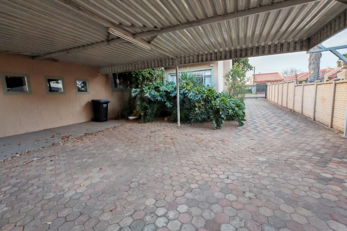 A Rare Find! - Photo 4