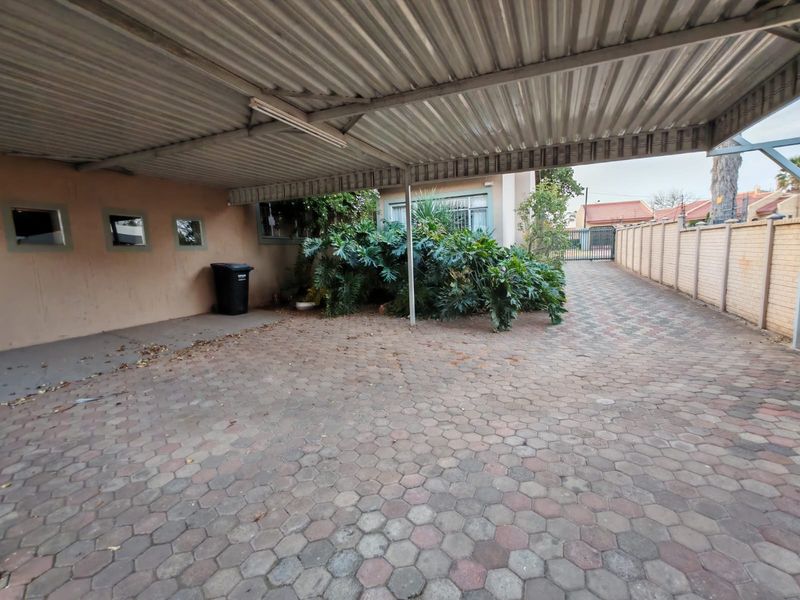 A Rare Find! - Photo 4