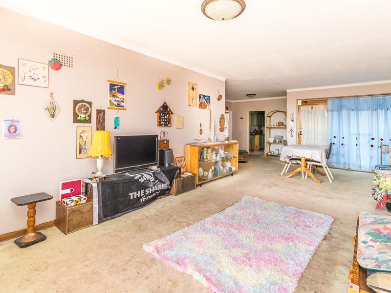 3 Bedroom Apartment For Sale in Krugersdorp - Photo 6