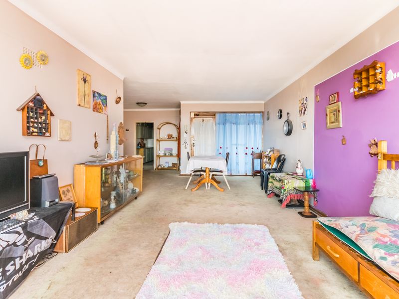 3 Bedroom Apartment For Sale in Krugersdorp - Photo 5