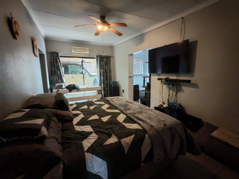 A True Gem! - Photo 5