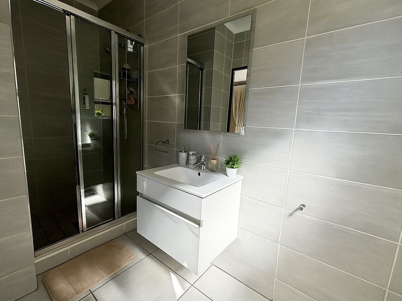 Ground Floor Gem with Private Garden & Greenbelt Views - Photo 6