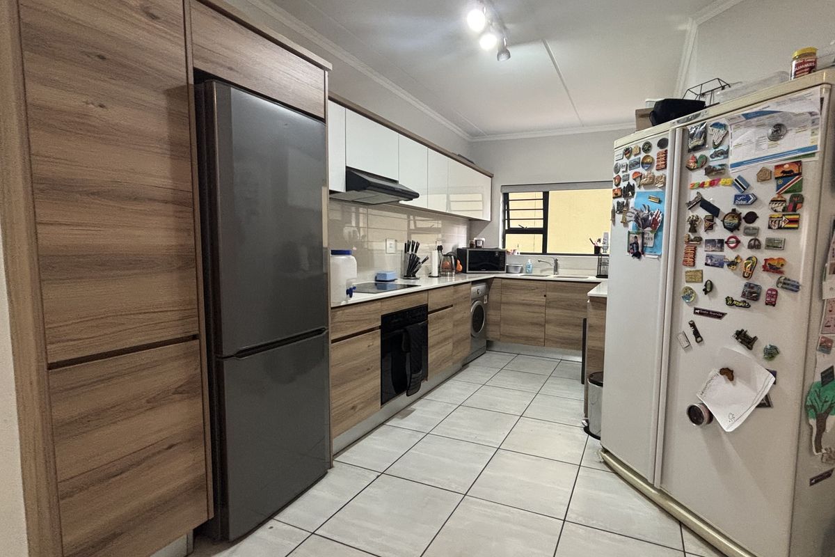 Ground Floor Gem with Private Garden & Greenbelt Views - Photo 4