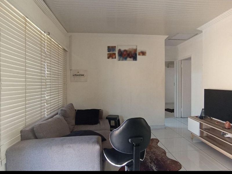 Modern, stylish & affordable - Photo 3