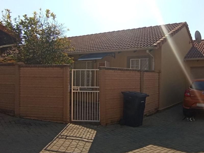 Modern, stylish & affordable - Photo 10