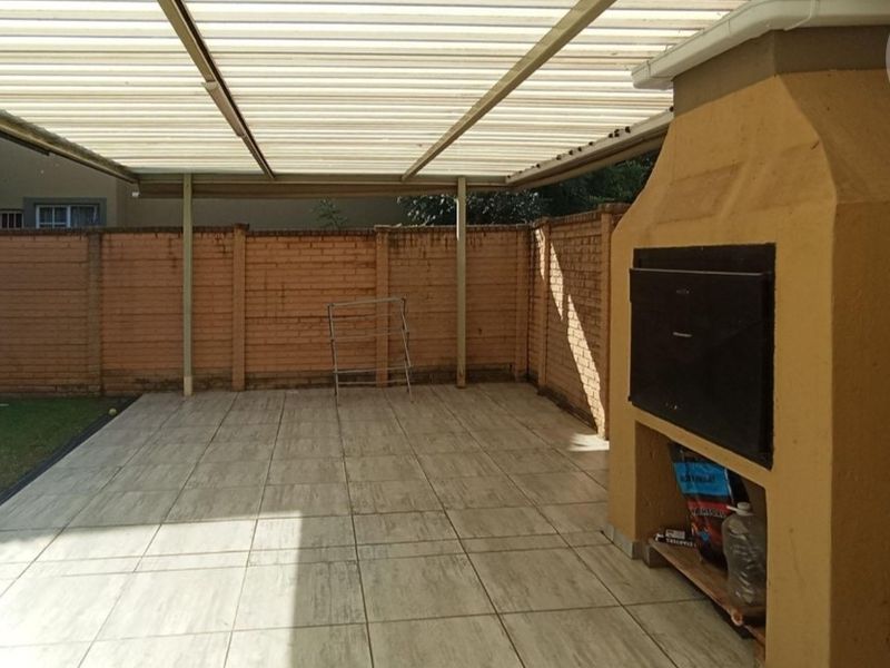 Modern, stylish & affordable - Photo 8