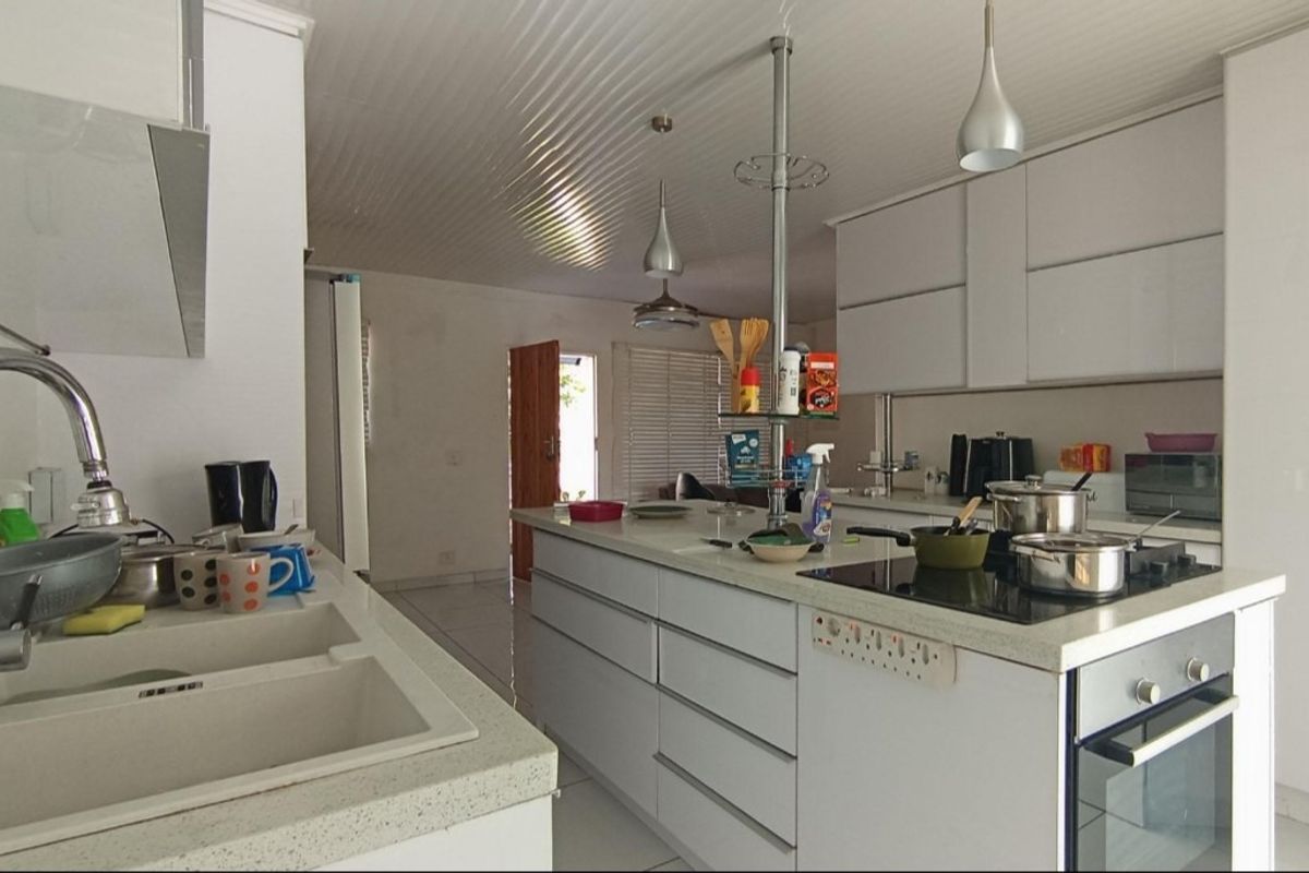 Modern, stylish & affordable - Photo 5