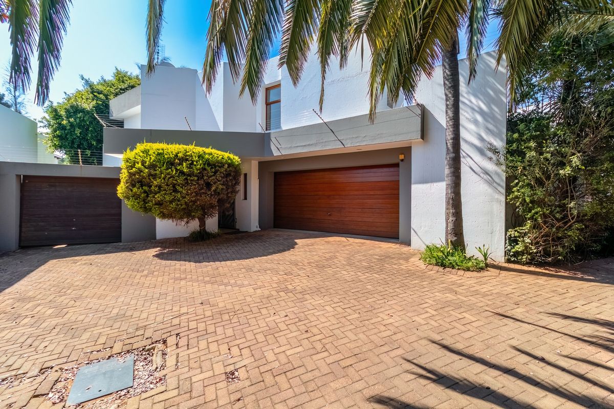 4 Bedroom spacious cluster for sale in Morninghill, Bedfordview - Photo 2