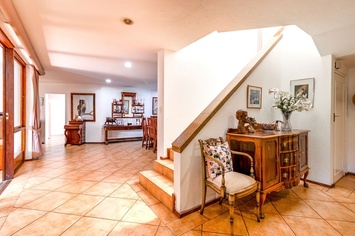 4 Bedroom spacious cluster for sale in Morninghill, Bedfordview - Photo 4