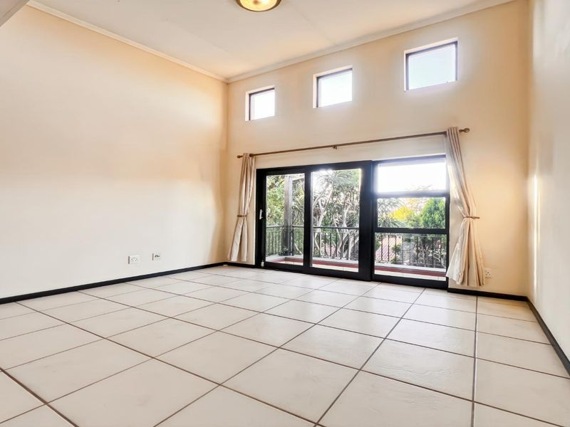 Modern 2-Bedroom Apartment with Exceptional Amenities in Douglasdale - Photo 8