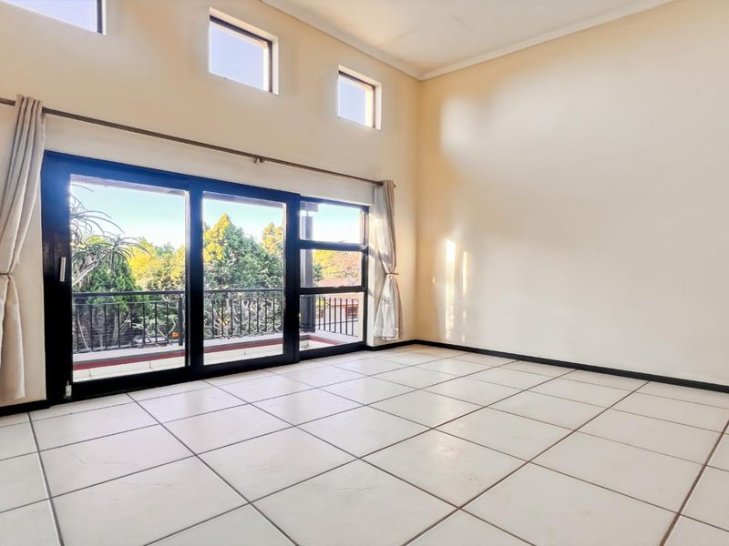 Modern 2-Bedroom Apartment with Exceptional Amenities in Douglasdale - Photo 7