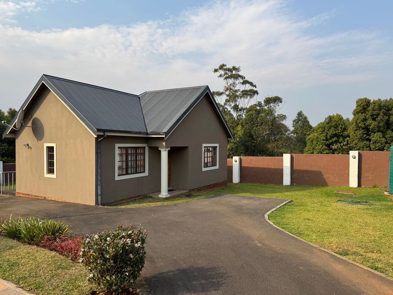 Fully Furnished One-Bedroom Garden Cottage in Hilton - Photo 1