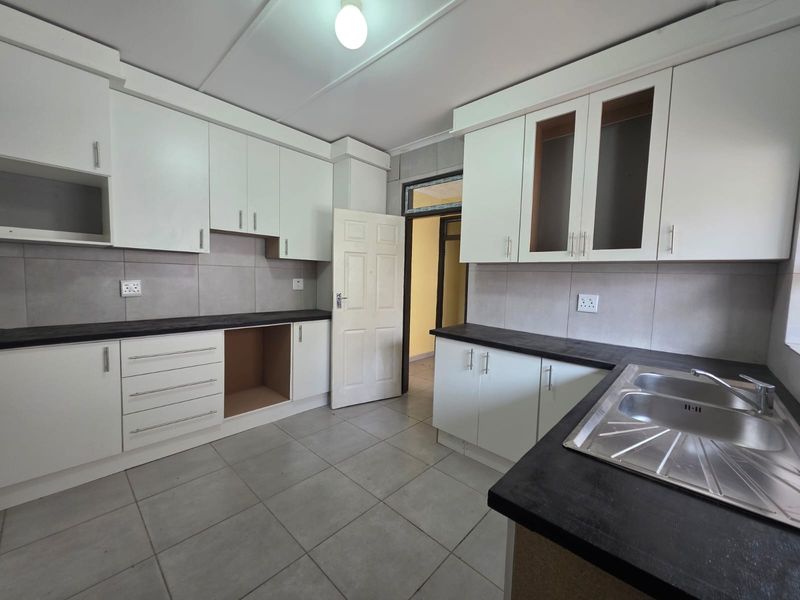 Spacious Family Home with Pool & Large Yard - Photo 4