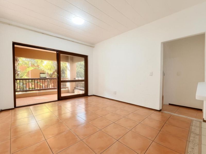 2-Bedroom Apartment in Prime Location – Montecasino Access - Photo 6