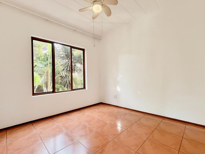 2-Bedroom Apartment in Prime Location – Montecasino Access - Photo 9