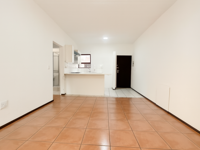 2-Bedroom Apartment in Prime Location – Montecasino Access - Photo 5