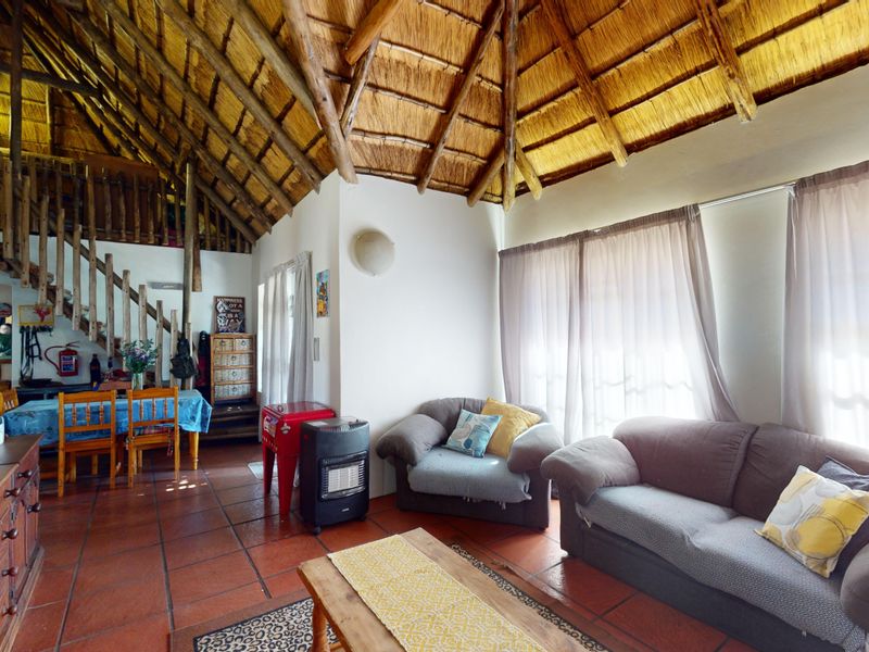 3 Bed, 2 Bath Home in Secure Complex- Lambton - Photo 3