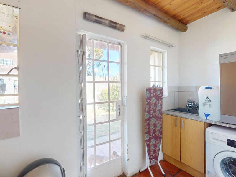 3 Bed, 2 Bath Home in Secure Complex- Lambton - Photo 8