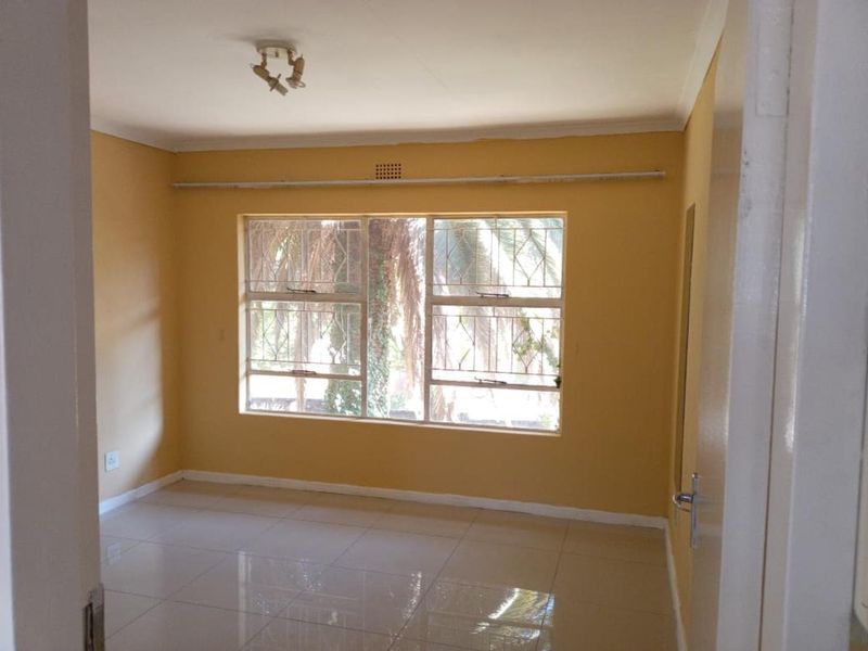 Newly Renovated 2-Bedroom Apartment – Prime Buccleuch Location! - Photo 7