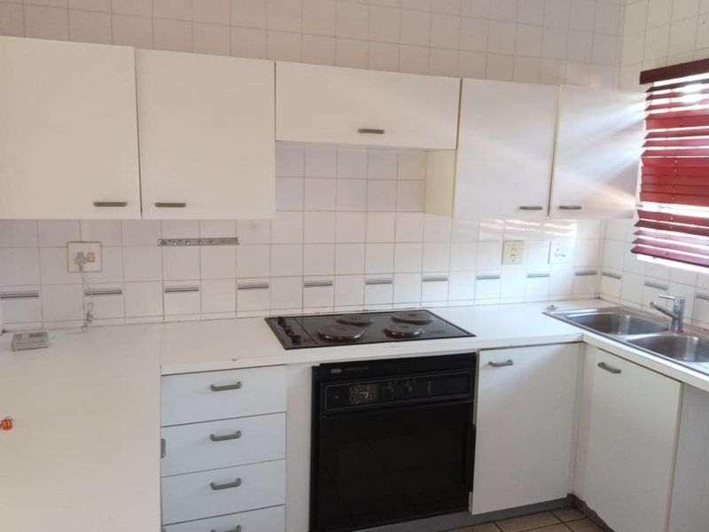 Newly Renovated 2-Bedroom Apartment – Prime Buccleuch Location! - Photo 5