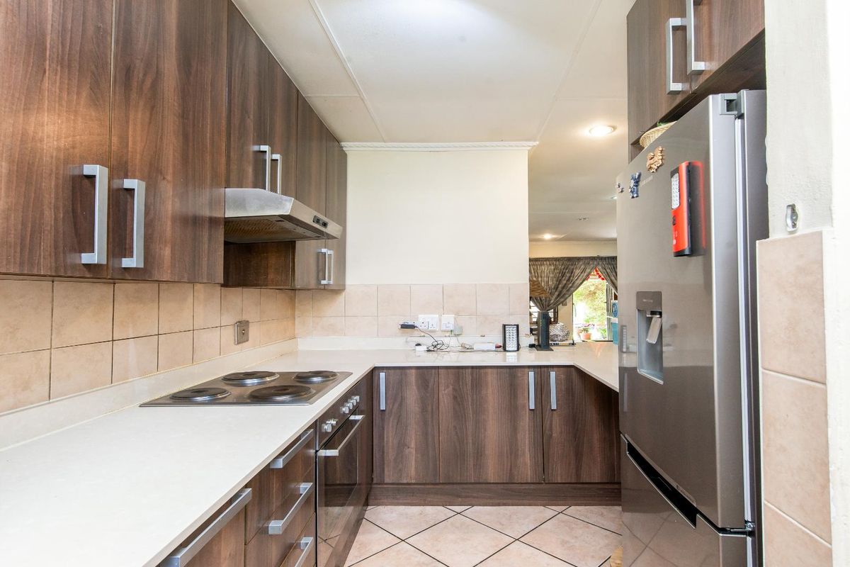 A FAMILY HOME YOU NEED - Photo 4