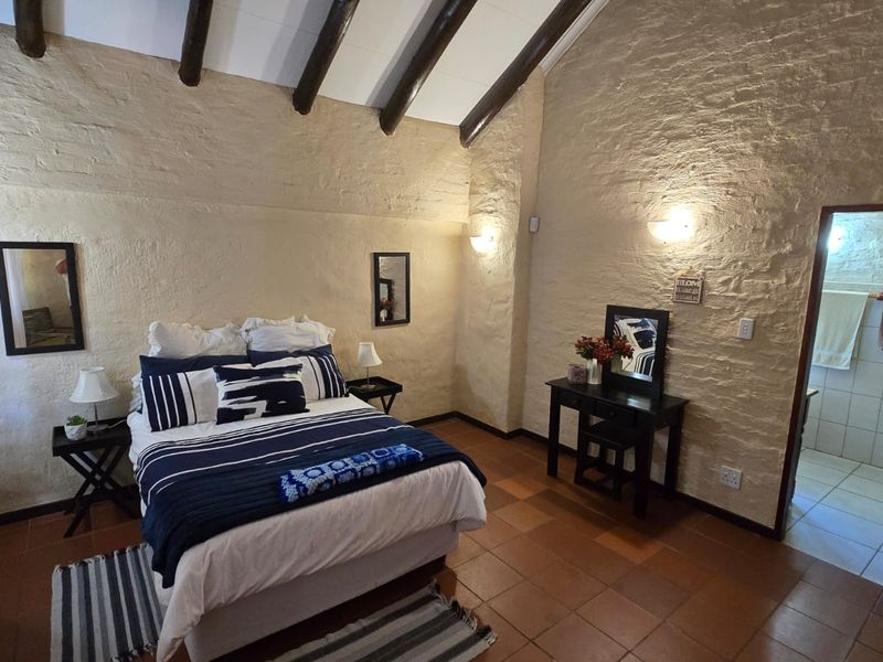 Spacious 5-Bedroom Family Residence — Perfect for the Whole Family and More! - Photo 5