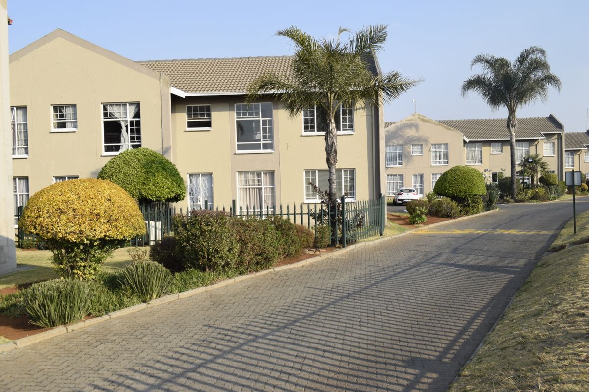 3bBedrooms townhouse for sale in Ravenswood - Photo 2