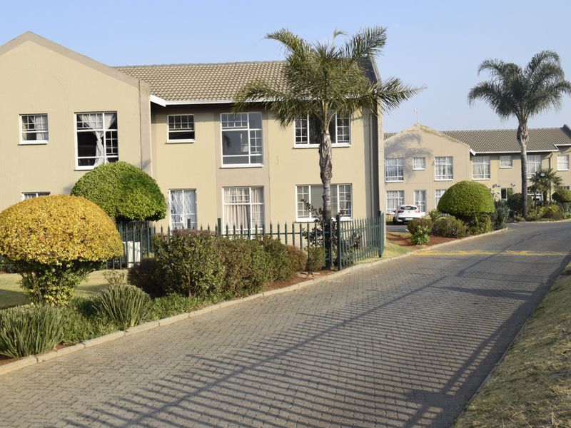 3bBedrooms townhouse for sale in Ravenswood - Photo 2