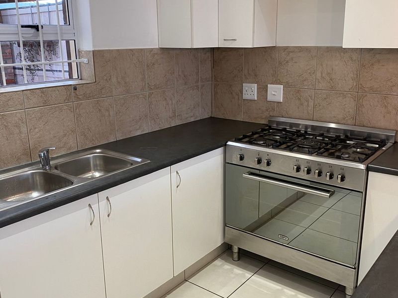 Well-Maintained 3-Bedroom Home with Braai Area - Photo 6