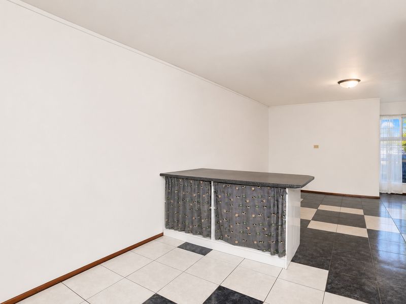 Spacious 3 Bedroom Duplex with Flatlet in Summer Greens, Milnerton - Photo 9