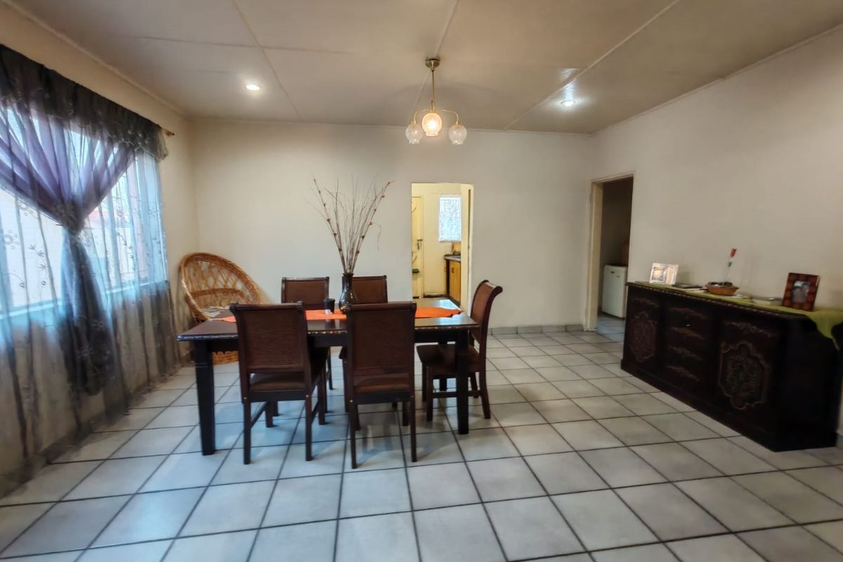 Sole and Exclusive Mandate - Photo 5