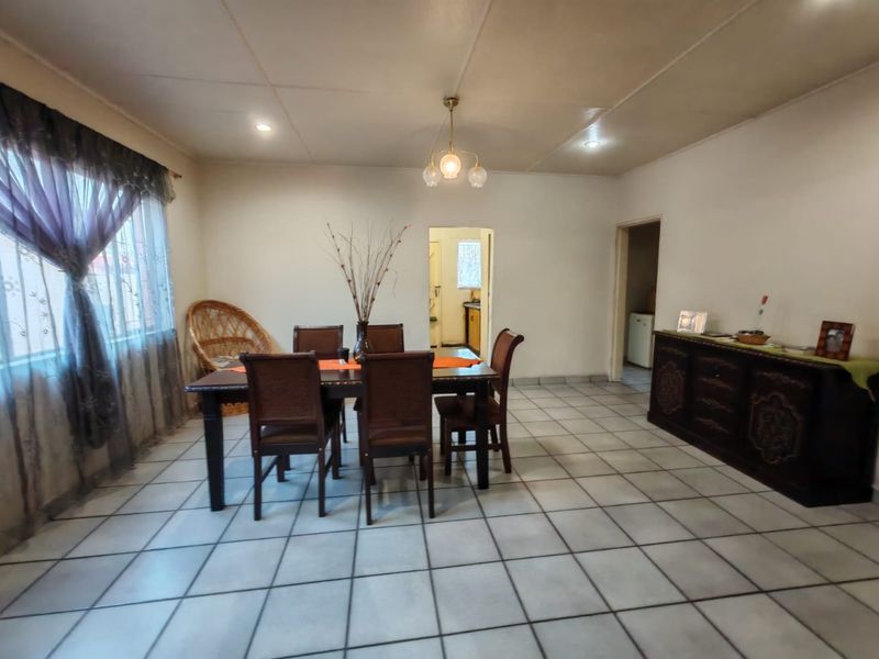 Sole and Exclusive Mandate - Photo 5