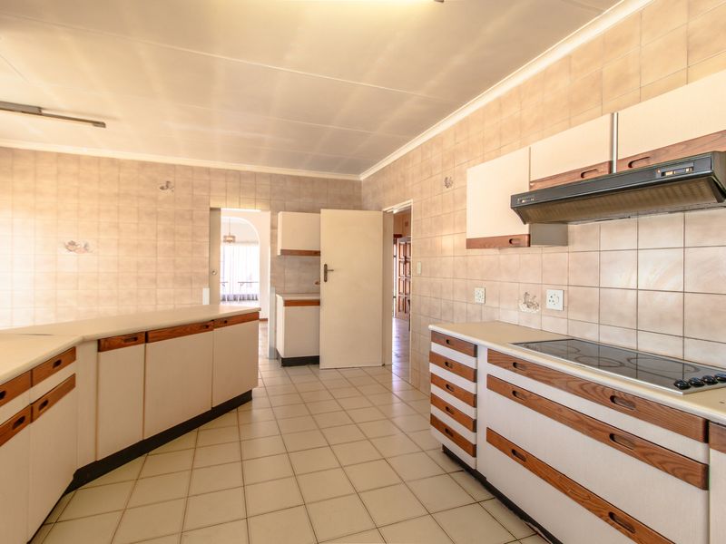 Bring A Little, Get A Lot! - Photo 8