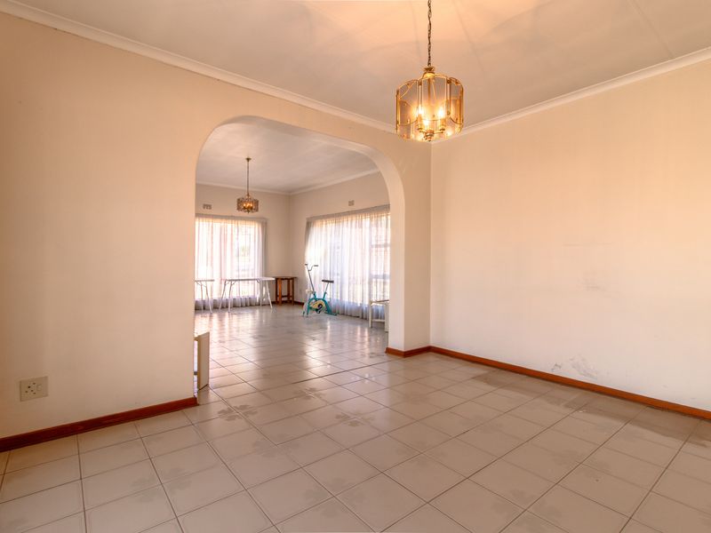 Bring A Little, Get A Lot! - Photo 7