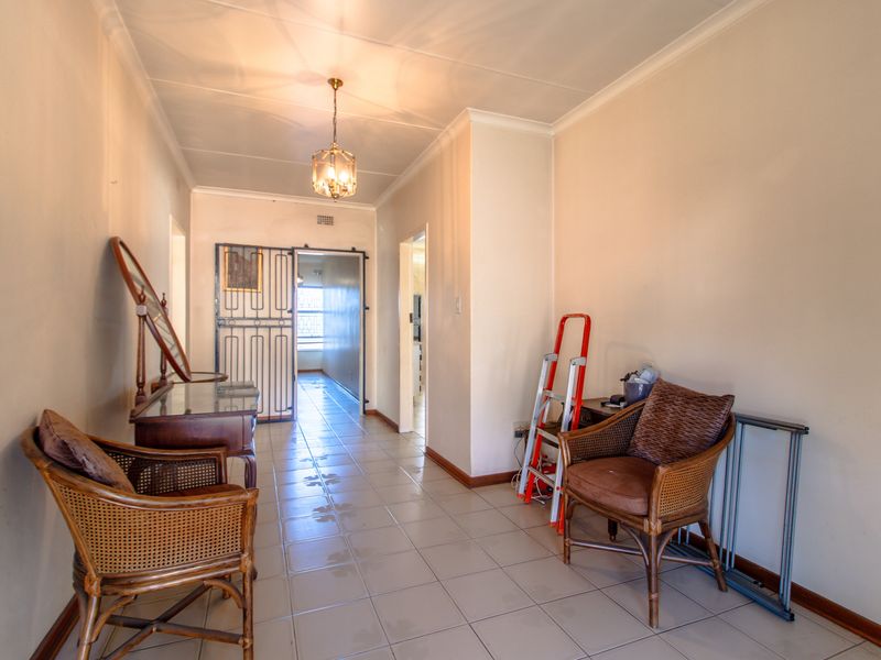 Bring A Little, Get A Lot! - Photo 3