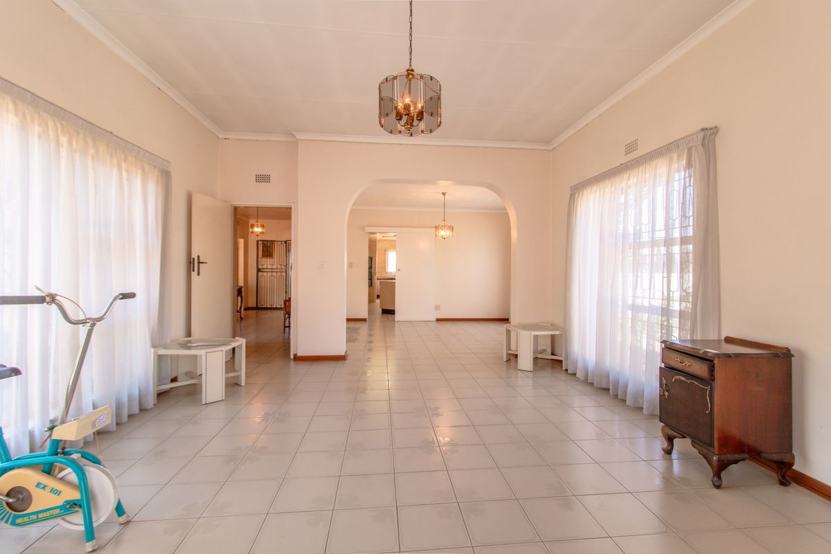 Bring A Little, Get A Lot! - Photo 5