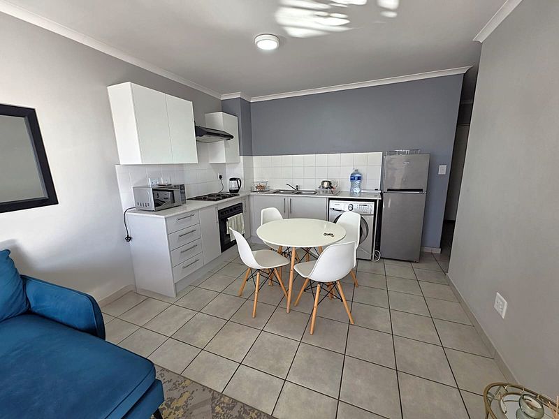 Modern, Secure Apartment for Sale in Parklands, Blouberg - Photo 9