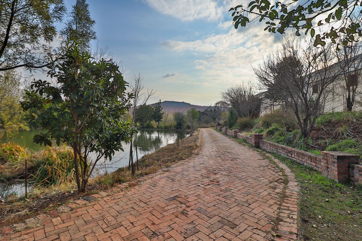 Three Tenanted Cottages + Room for More Income - Photo 5